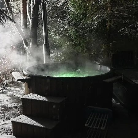 Na Kaszubskiej Z Balia I Kominkiem Hébergement de vacances Skoszewo