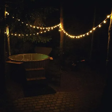 Na Kaszubskiej Z Balia I Kominkiem Hébergement de vacances *